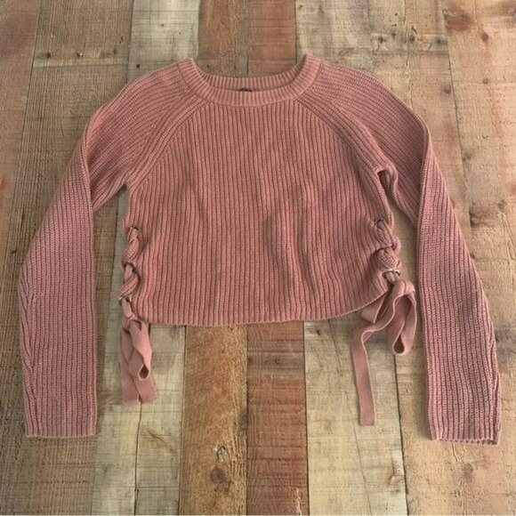 Moon and Madison Sweaters - Moon and Madison womens size small pink crew neck sweater with tie up sides